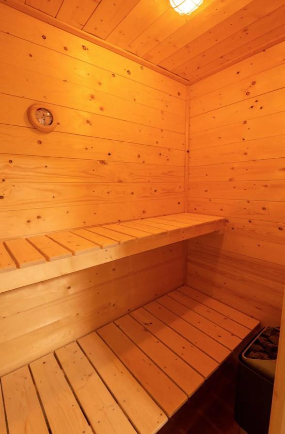 Balneo & Sauna, Sejour Detente Aux Teinturiers - Metro Charpennes - Garage Вийёрбан Экстерьер фото